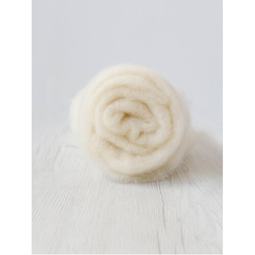 DHG 28 micron Carded Wool Batts IVORY [SIZE: 50gm]