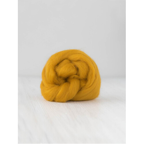 Saffron Wool Tops 19 micron [SIZE: 50gm]
