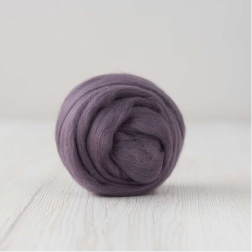DHG 14.5 Micron Merino Wool Tops - Currant [SIZE: 500gm]